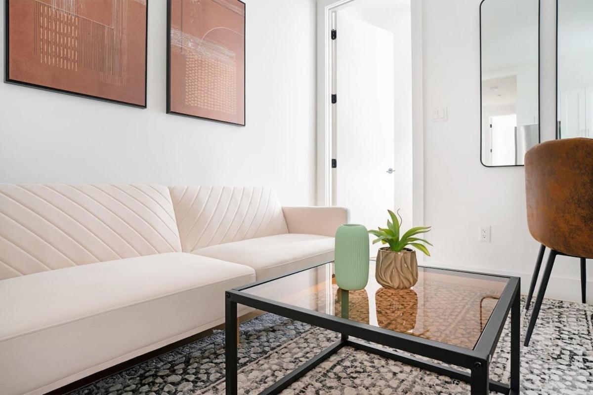 1290-16 New Renovated 2 Bedrooms In Ues Pangsapuri New York